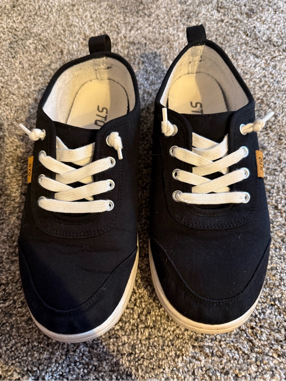 Black Canvas orthopedic Lace-Up Sneakers with White Laces